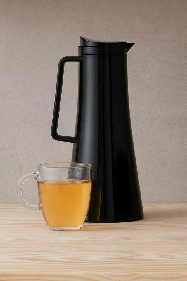 Bodum Bistro insulated vacuum thermo jug at Applewood The Kitchen Shop